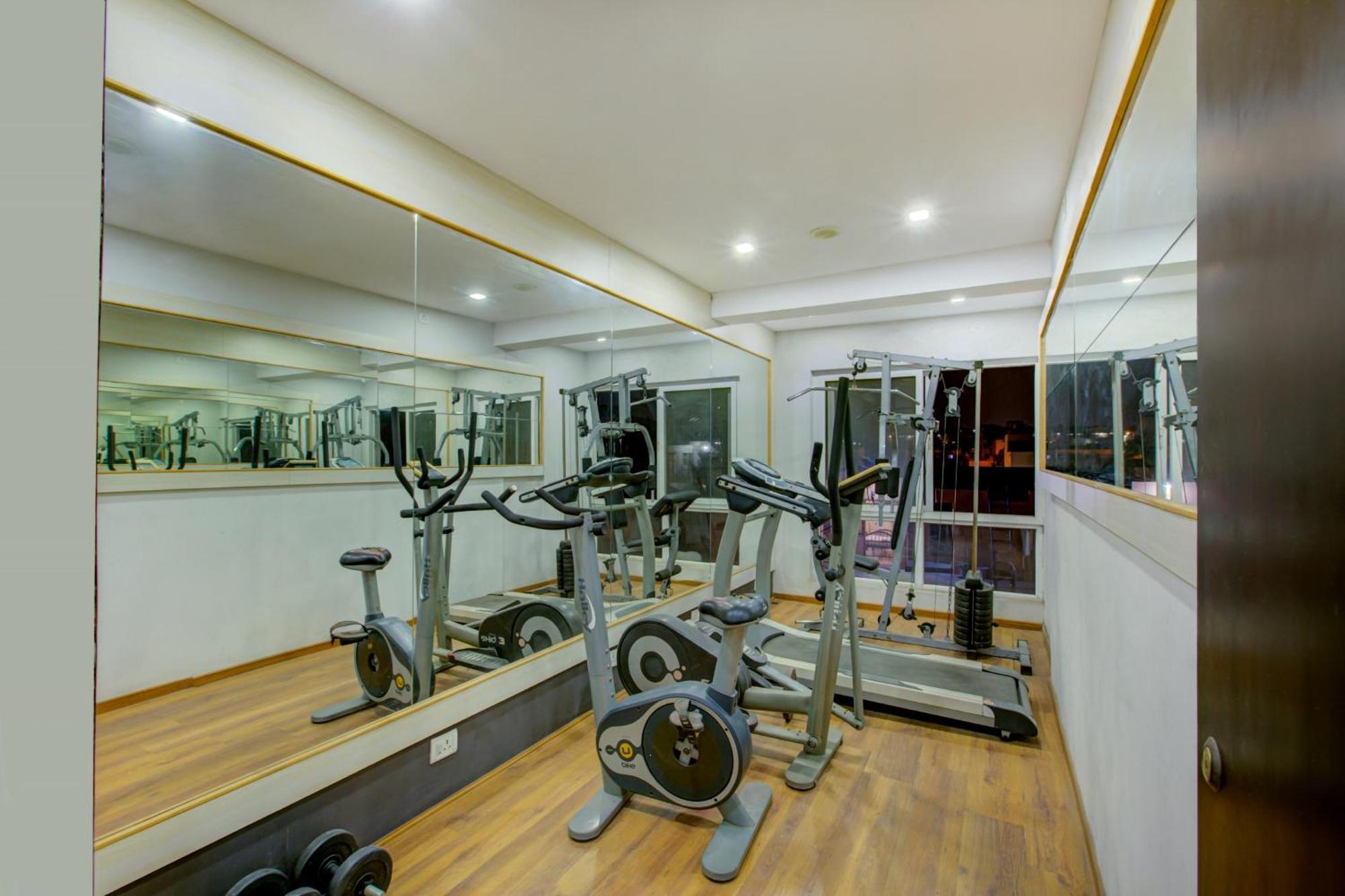 Super Townhouse Oak Jvh Hotel บังกาลอร์ ภายนอก รูปภาพ