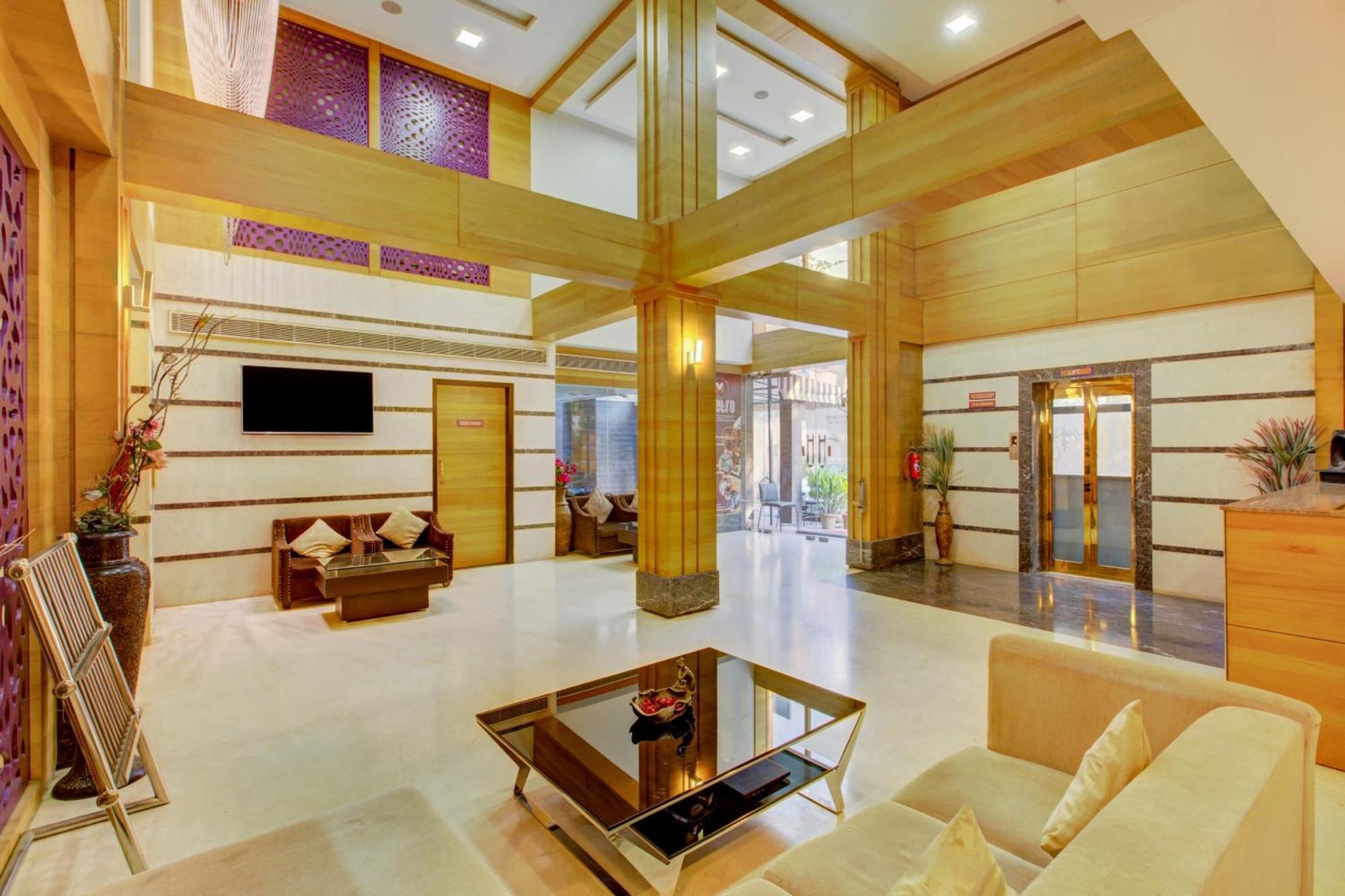 Super Townhouse Oak Jvh Hotel บังกาลอร์ ภายนอก รูปภาพ