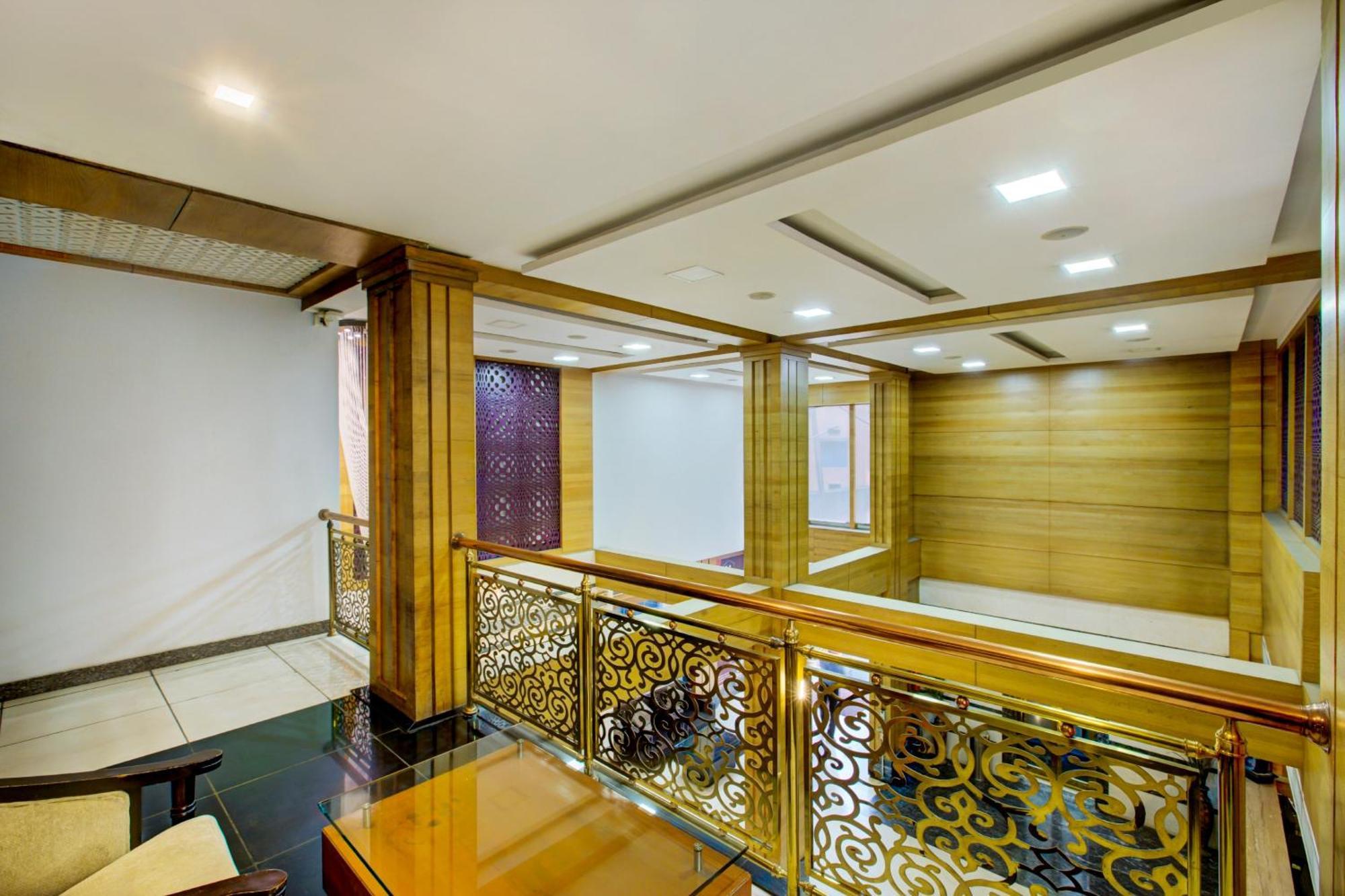 Super Townhouse Oak Jvh Hotel บังกาลอร์ ภายนอก รูปภาพ