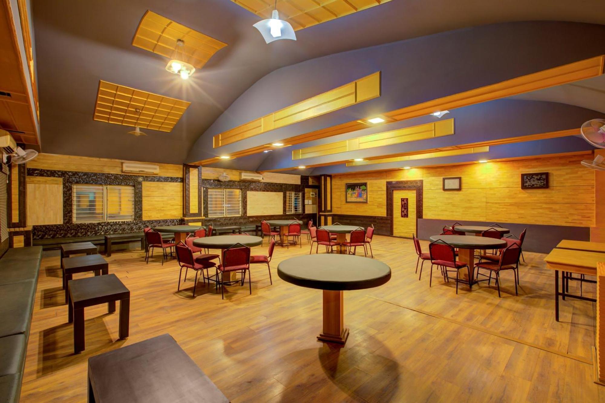 Super Townhouse Oak Jvh Hotel บังกาลอร์ ภายนอก รูปภาพ