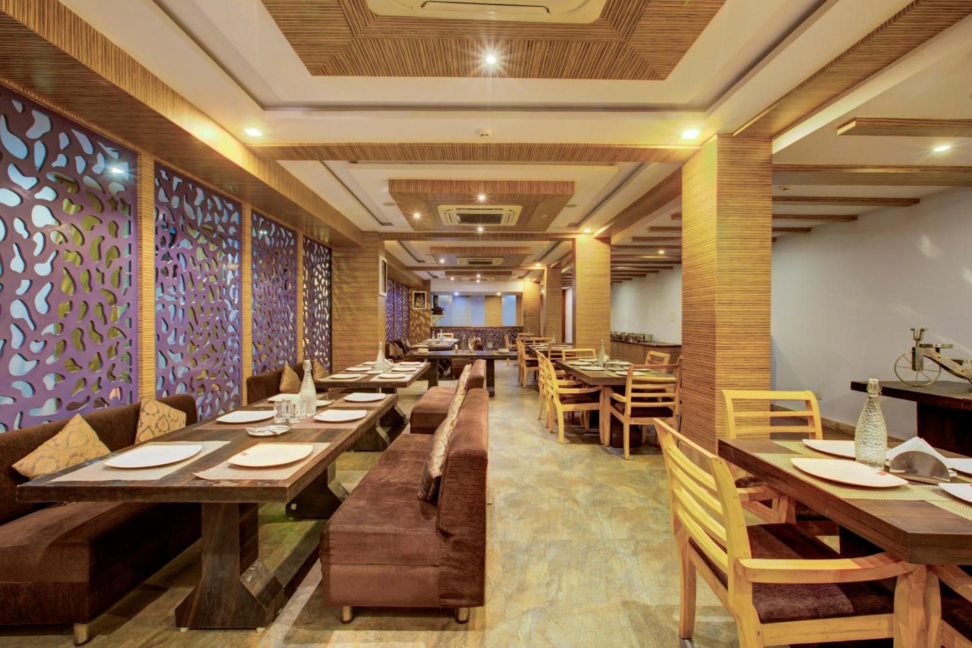 Super Townhouse Oak Jvh Hotel บังกาลอร์ ภายนอก รูปภาพ