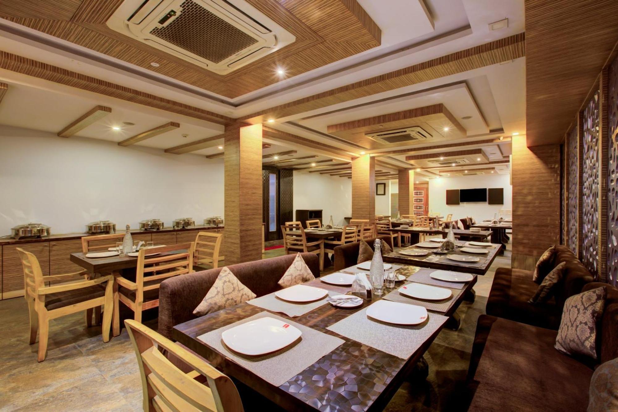 Super Townhouse Oak Jvh Hotel บังกาลอร์ ภายนอก รูปภาพ